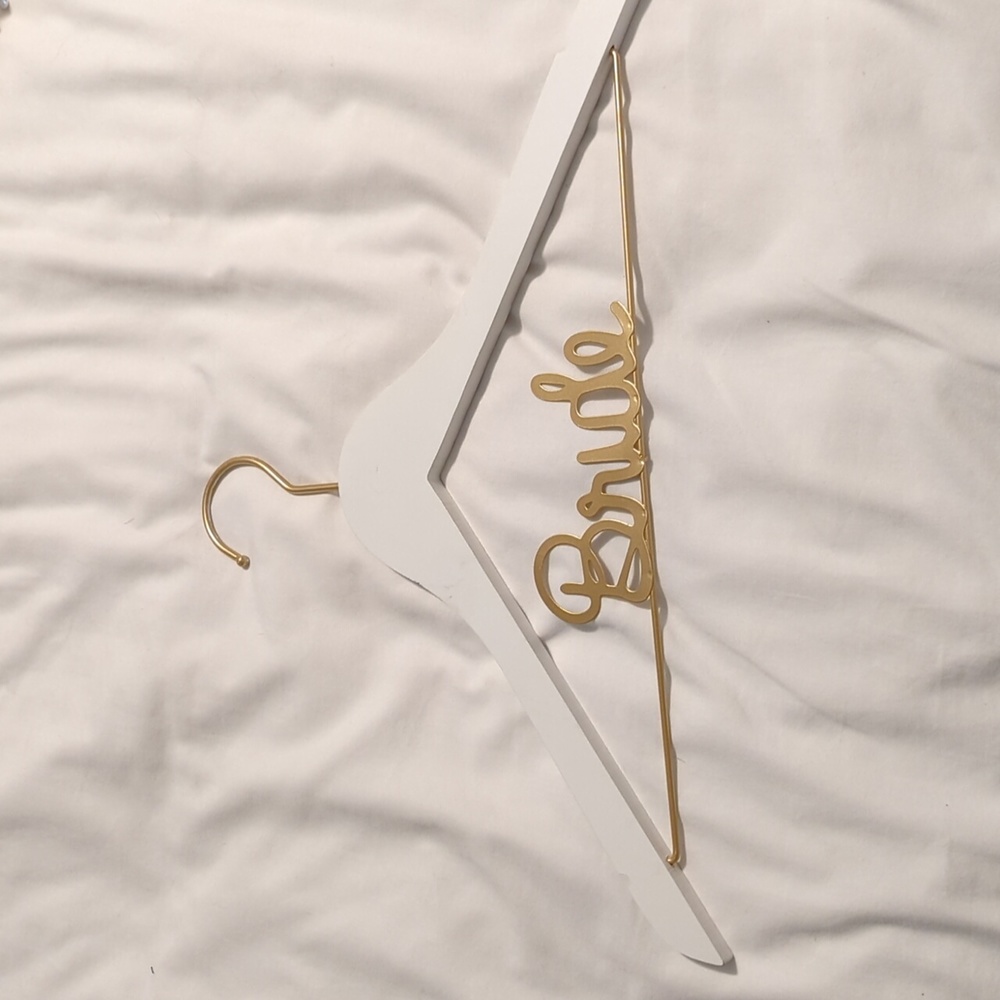 Bride hanger